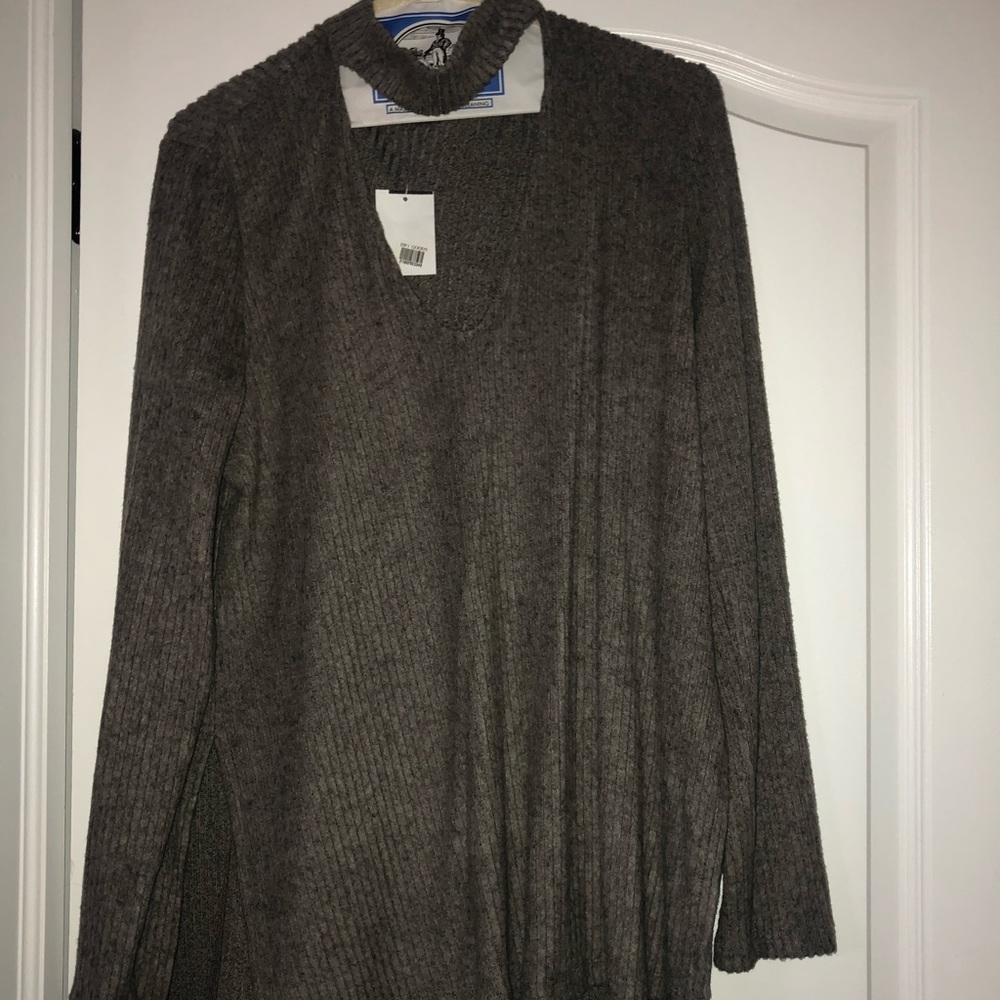Gray Dry Goods Long Sleeved Sweater